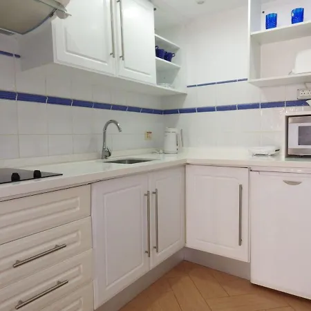 Studio In Well Kept Quiet Complex K002 Apartment *